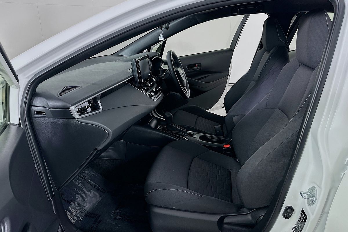2022 Toyota COROLLA ASCENT SPORT HYBRID ZWE211R