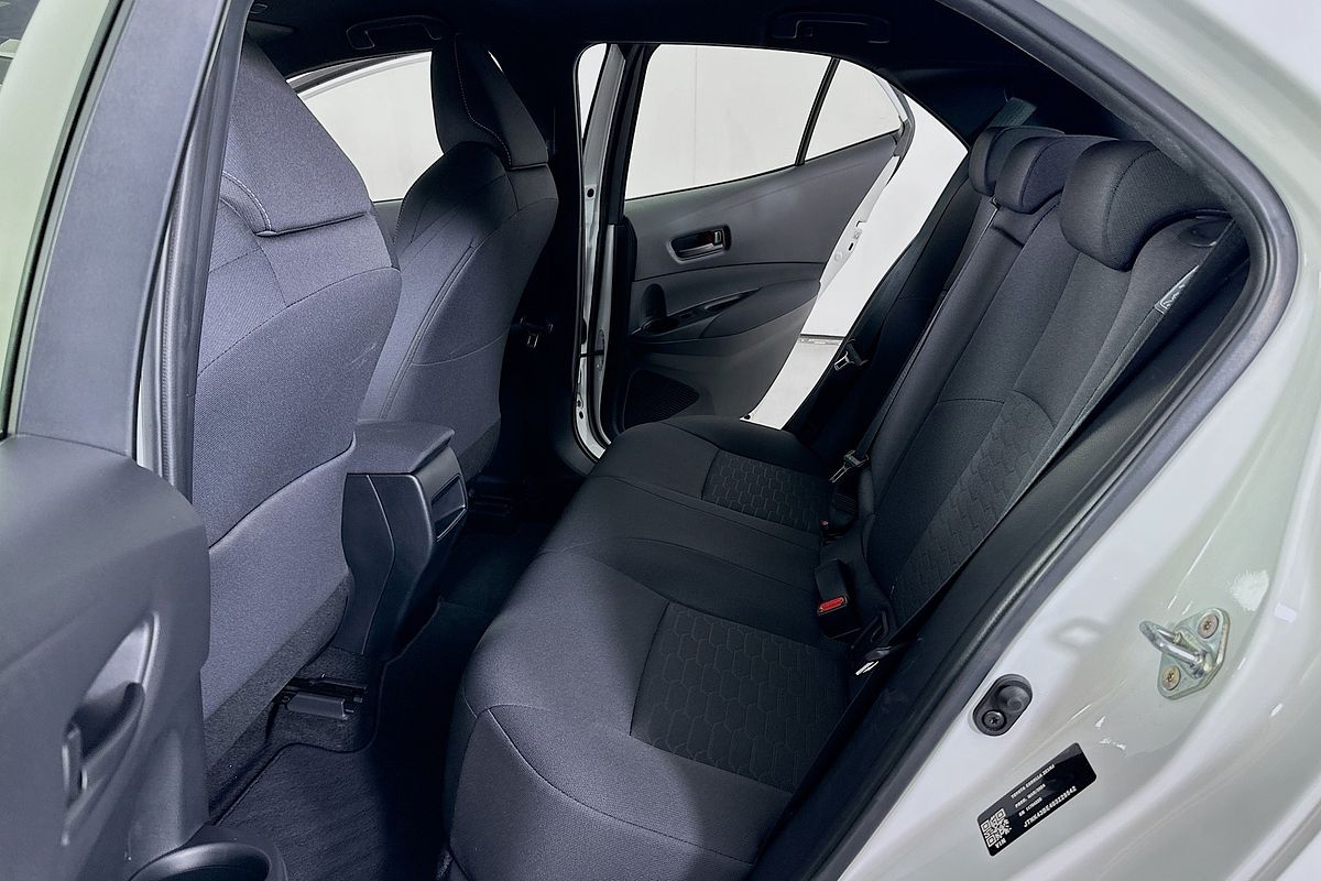 2024 Toyota COROLLA ASCENT SPORT MZEA12R