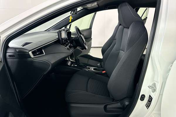 2022 Toyota COROLLA ASCENT SPORT HYBRID ZWE211R