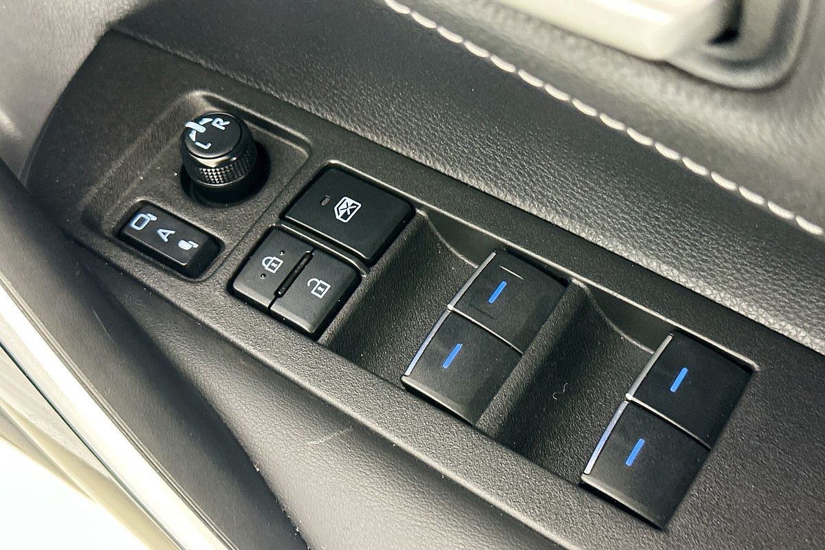 2022 Toyota COROLLA ZR HYBRID ZWE211R