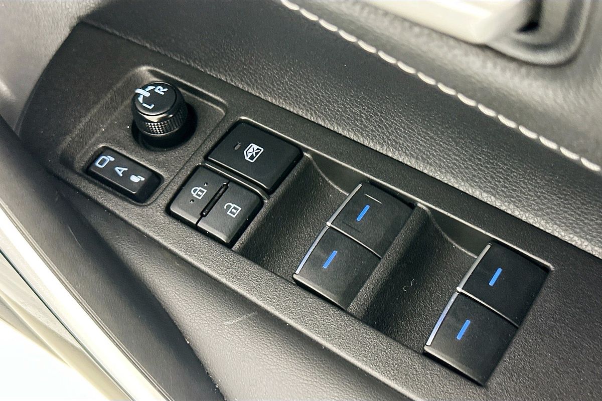 2022 Toyota COROLLA ZR HYBRID ZWE211R