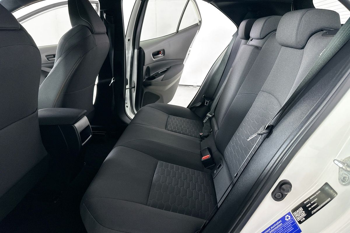 2022 Toyota COROLLA ASCENT SPORT HYBRID ZWE211R