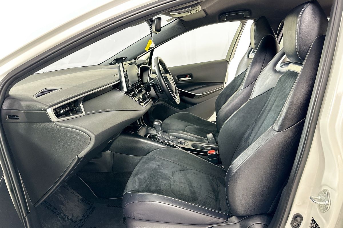 2019 Toyota COROLLA ZR MZEA12R