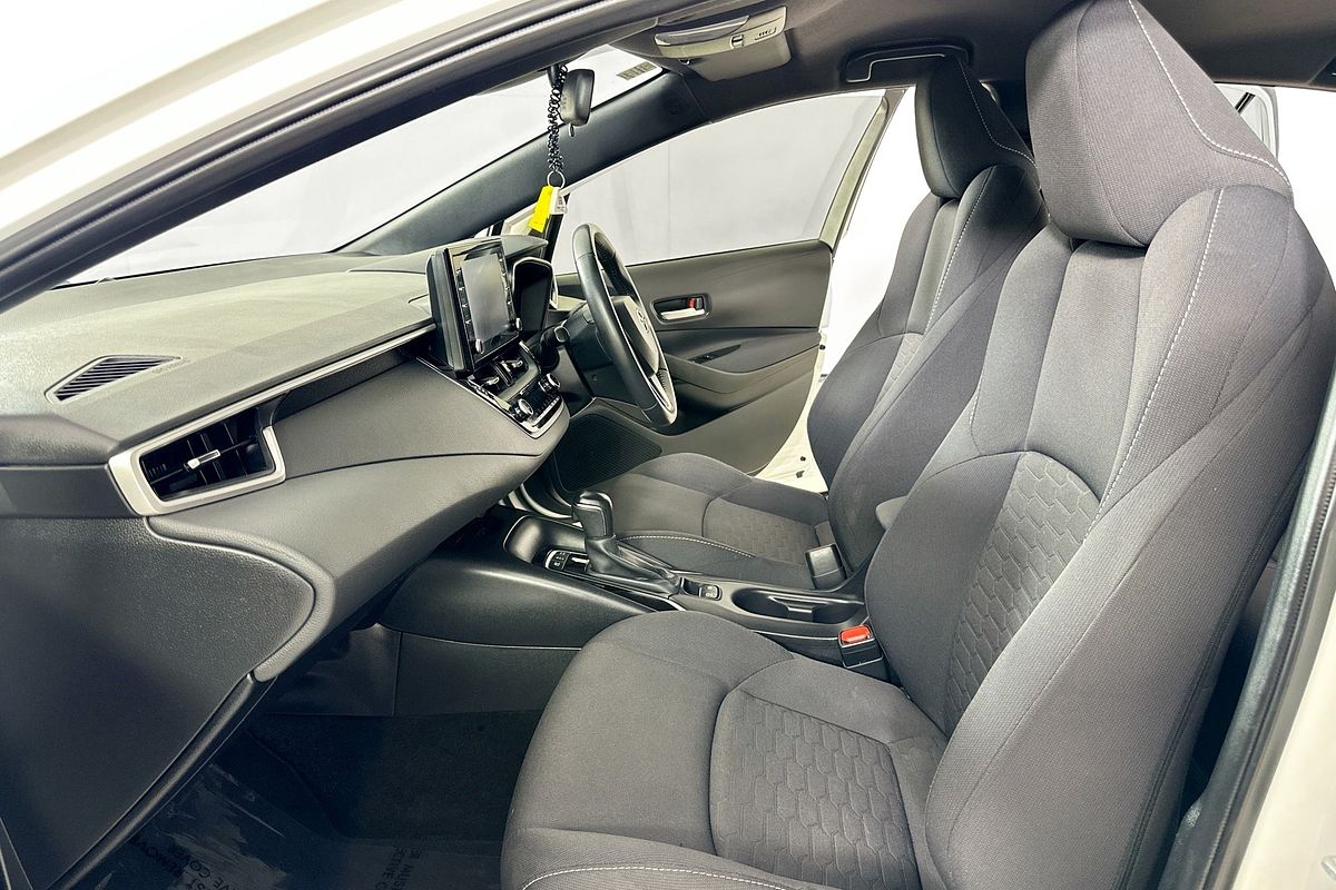 2021 Toyota COROLLA SX HYBRID ZWE211R