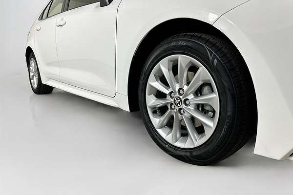 2021 Toyota COROLLA ASCENT SPORT MZEA12R