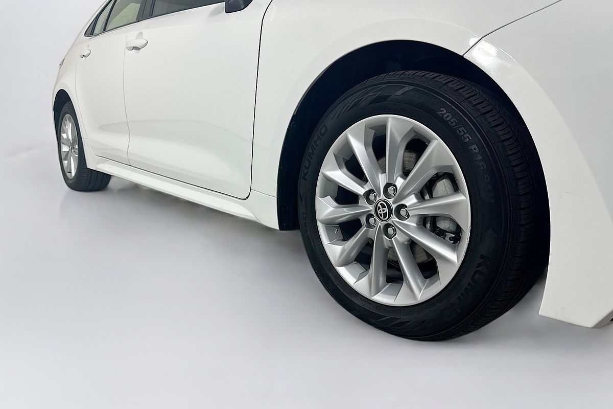 2021 Toyota COROLLA ASCENT SPORT MZEA12R