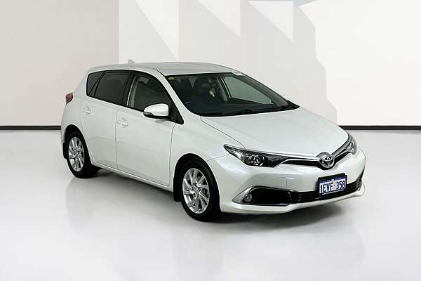 2015 Toyota COROLLA ASCENT SPORT ZRE182R