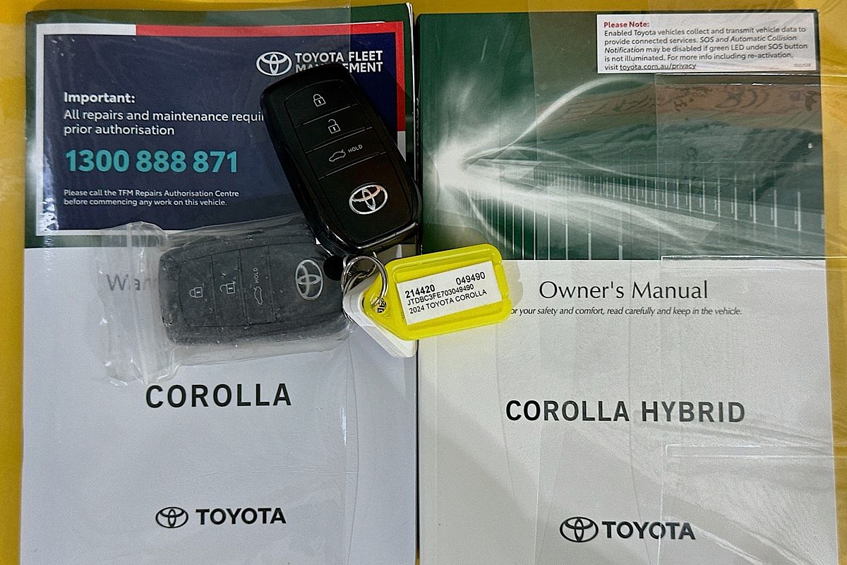 2024 Toyota COROLLA ASCENT SPORT HYBRID ZWE219R