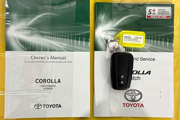 2019 Toyota COROLLA ZR HYBRID ZWE211R