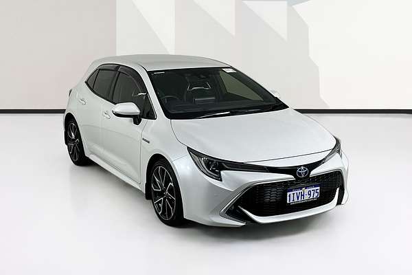 2022 Toyota COROLLA ZR HYBRID ZWE211R