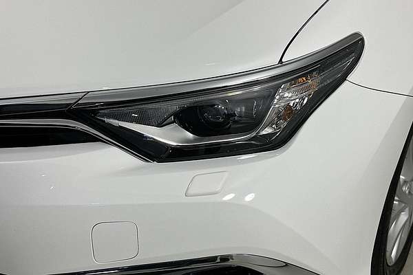 2018 Toyota COROLLA HYBRID ZWE186R MY16