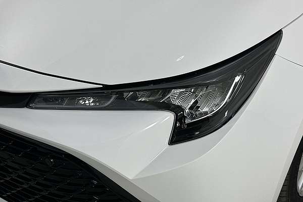 2024 Toyota COROLLA ASCENT SPORT MZEA12R