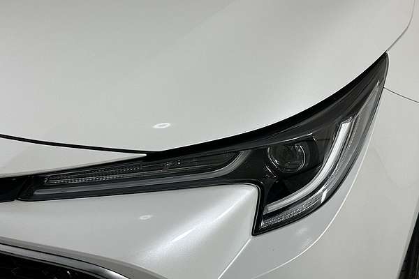 2022 Toyota COROLLA ZR HYBRID ZWE211R