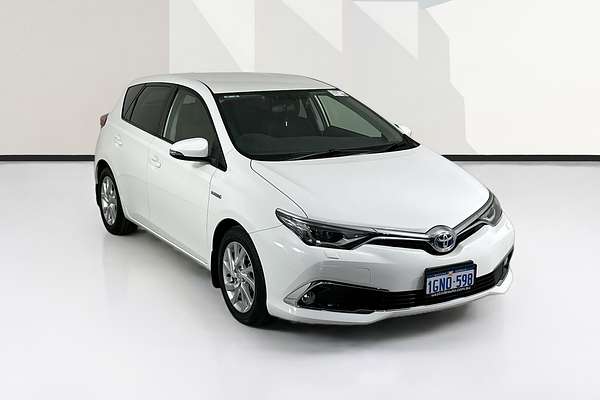 2018 Toyota COROLLA HYBRID ZWE186R MY16