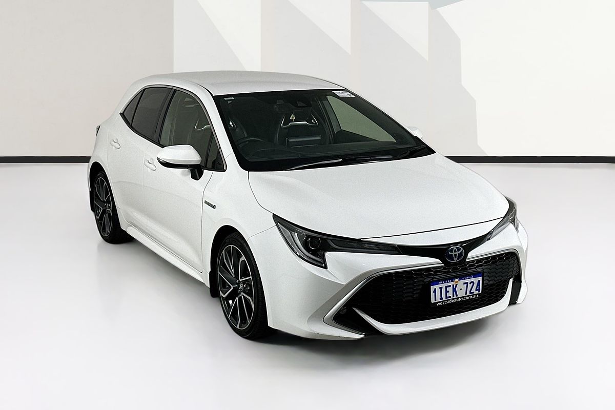 2019 Toyota COROLLA ZR HYBRID ZWE211R