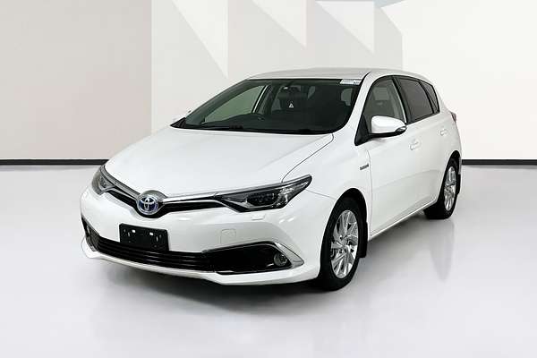 2017 Toyota COROLLA HYBRID ZWE186R MY16