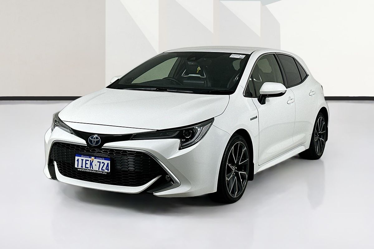 2019 Toyota COROLLA ZR HYBRID ZWE211R