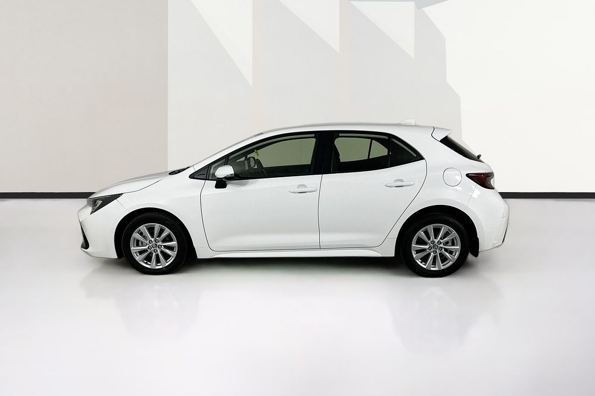 2024 Toyota COROLLA ASCENT SPORT MZEA12R