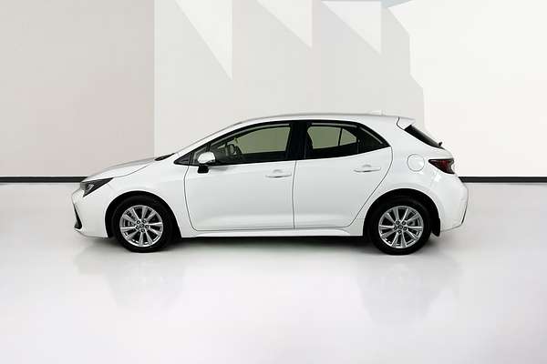 2024 Toyota COROLLA ASCENT SPORT MZEA12R