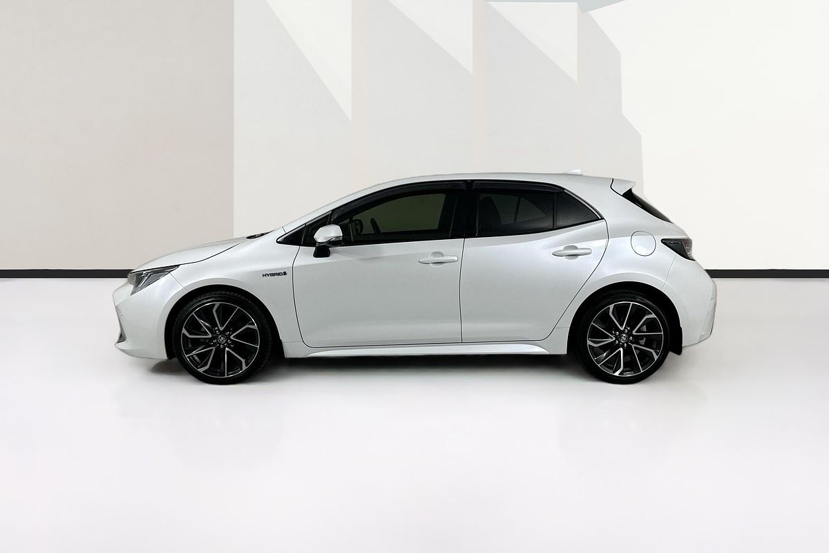 2022 Toyota COROLLA ZR HYBRID ZWE211R