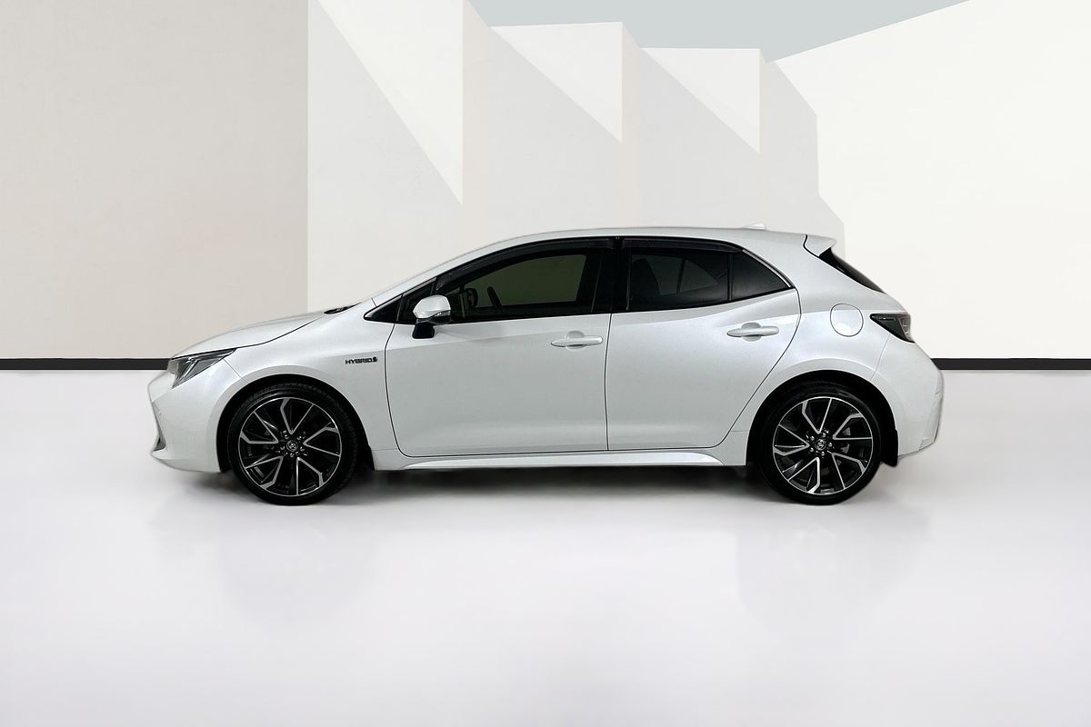 2022 Toyota COROLLA ZR HYBRID ZWE211R