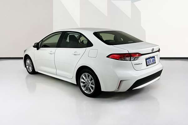 2021 Toyota COROLLA ASCENT SPORT MZEA12R