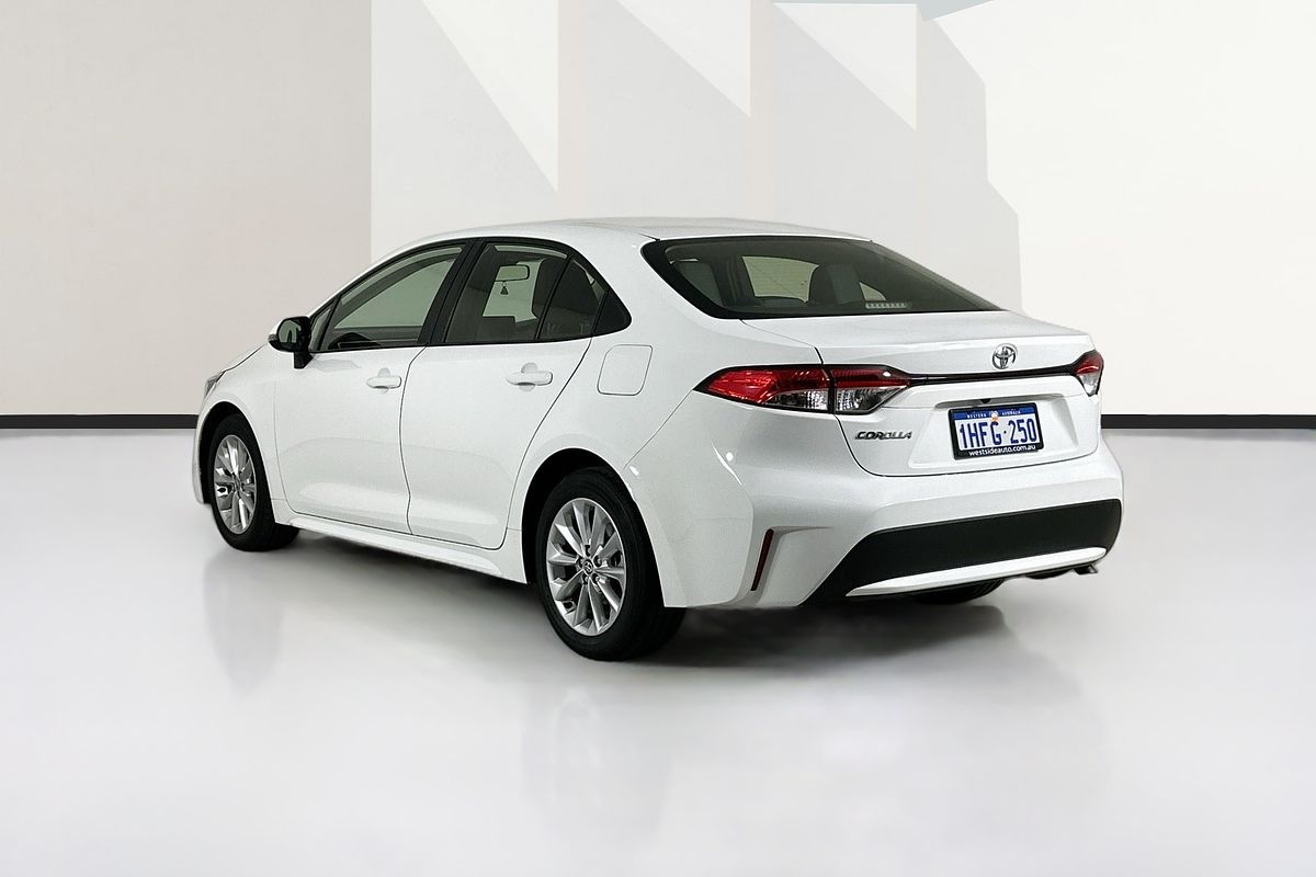 2021 Toyota COROLLA ASCENT SPORT MZEA12R