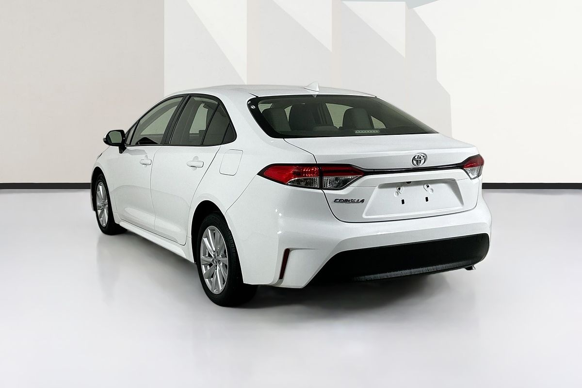 2022 Toyota COROLLA ASCENT SPORT MZEA12R
