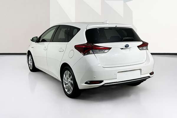 2017 Toyota COROLLA HYBRID ZWE186R MY16
