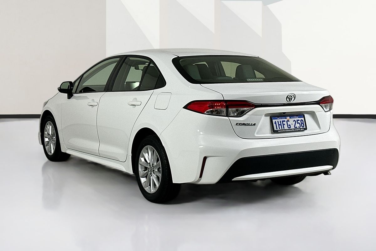 2021 Toyota COROLLA ASCENT SPORT MZEA12R