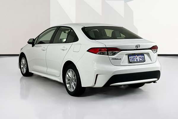 2021 Toyota COROLLA ASCENT SPORT MZEA12R