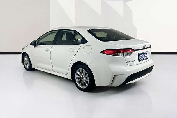 2021 Toyota COROLLA ASCENT SPORT MZEA12R