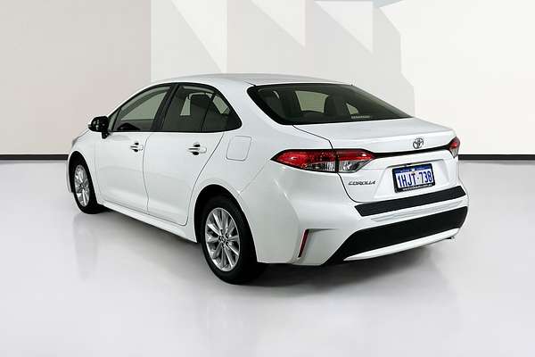 2021 Toyota COROLLA ASCENT SPORT MZEA12R