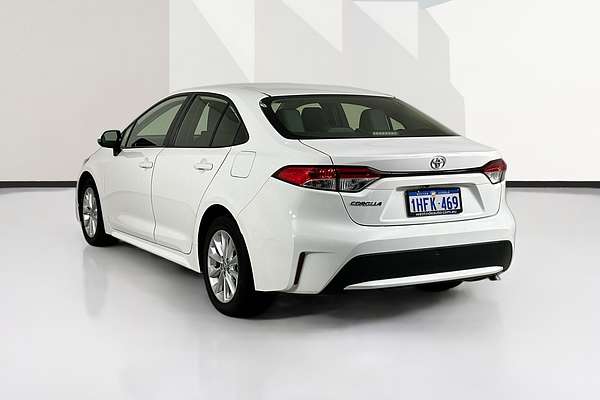 2021 Toyota COROLLA ASCENT SPORT MZEA12R