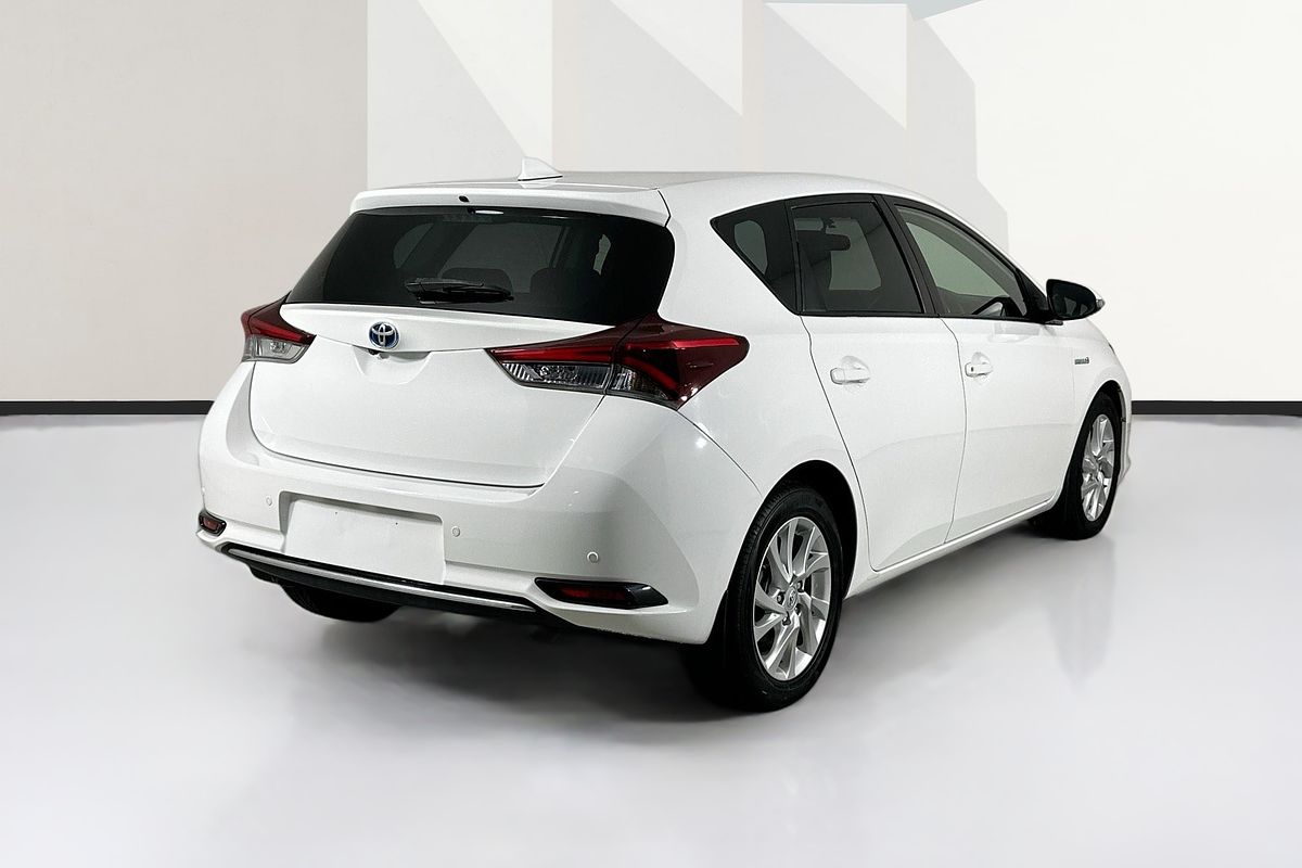2017 Toyota COROLLA HYBRID ZWE186R MY16