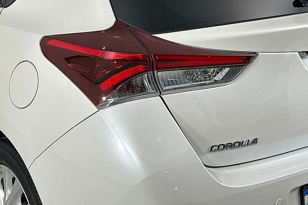 2017 Toyota COROLLA Ascent Sport ZRE182R