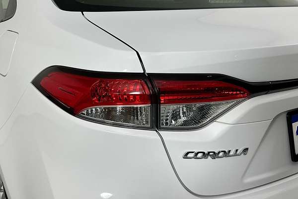 2021 Toyota COROLLA ASCENT SPORT MZEA12R