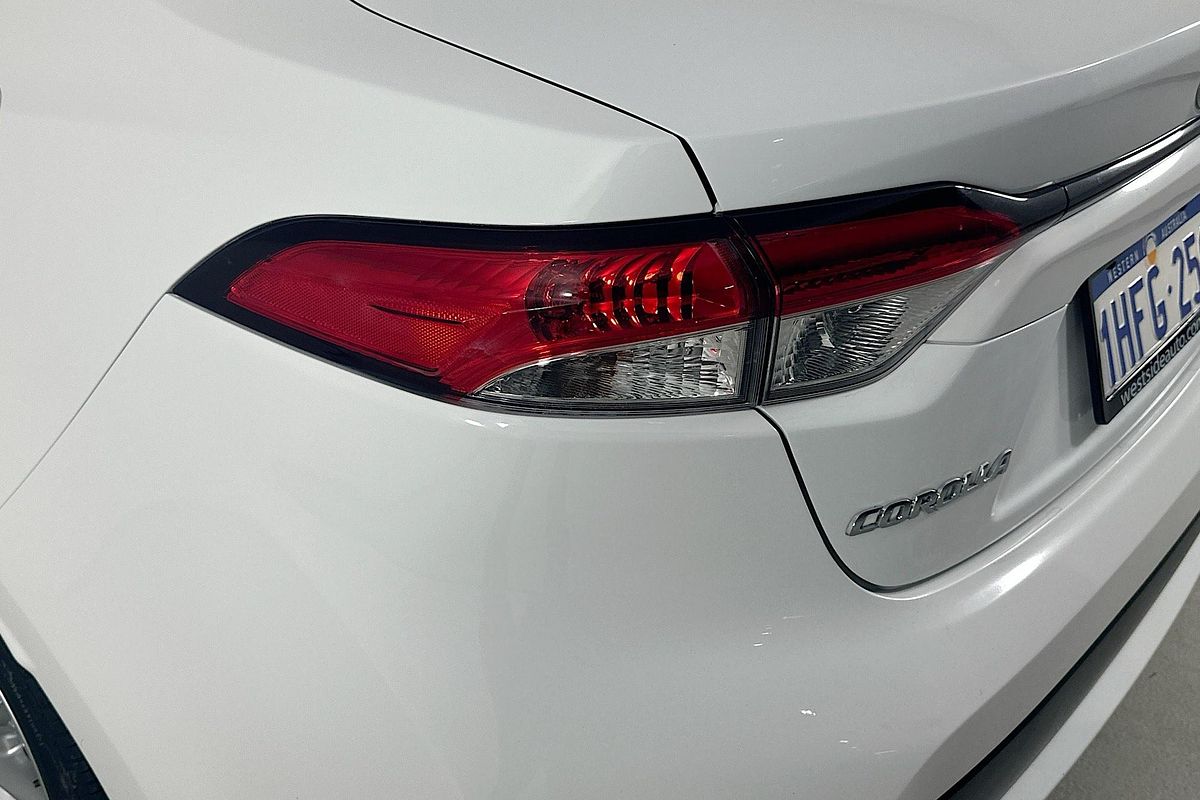 2021 Toyota COROLLA ASCENT SPORT MZEA12R