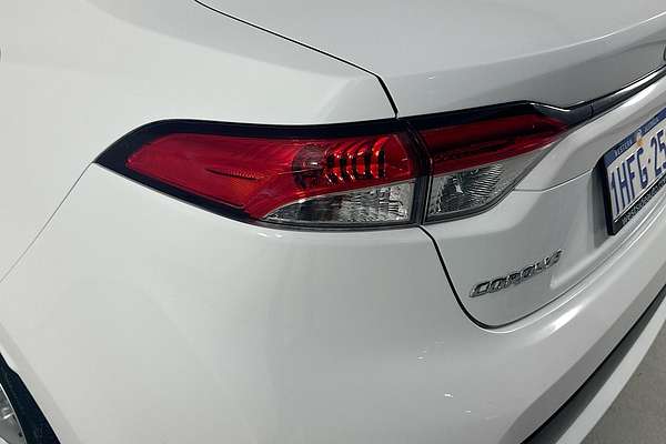 2021 Toyota COROLLA ASCENT SPORT MZEA12R
