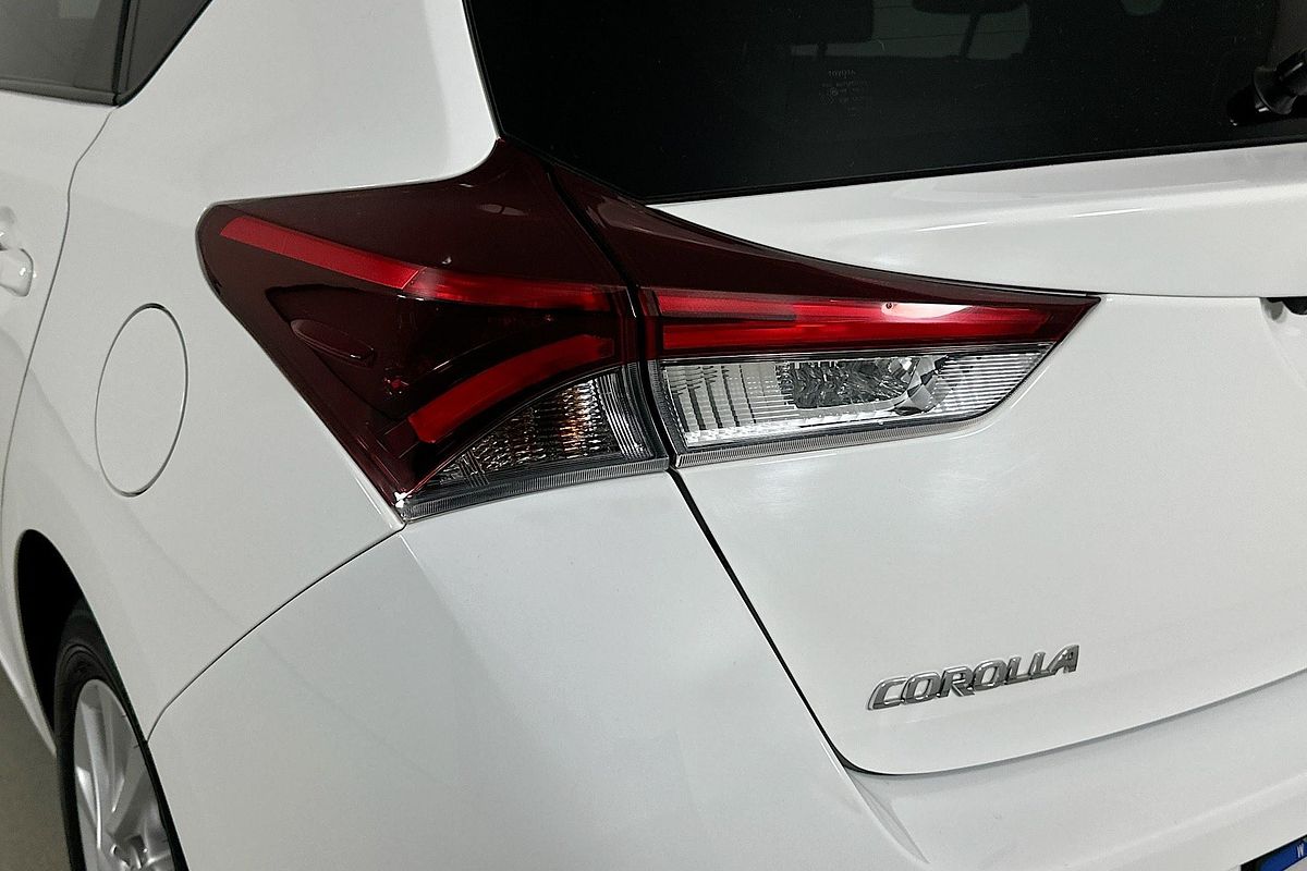 2018 Toyota COROLLA HYBRID ZWE186R MY16