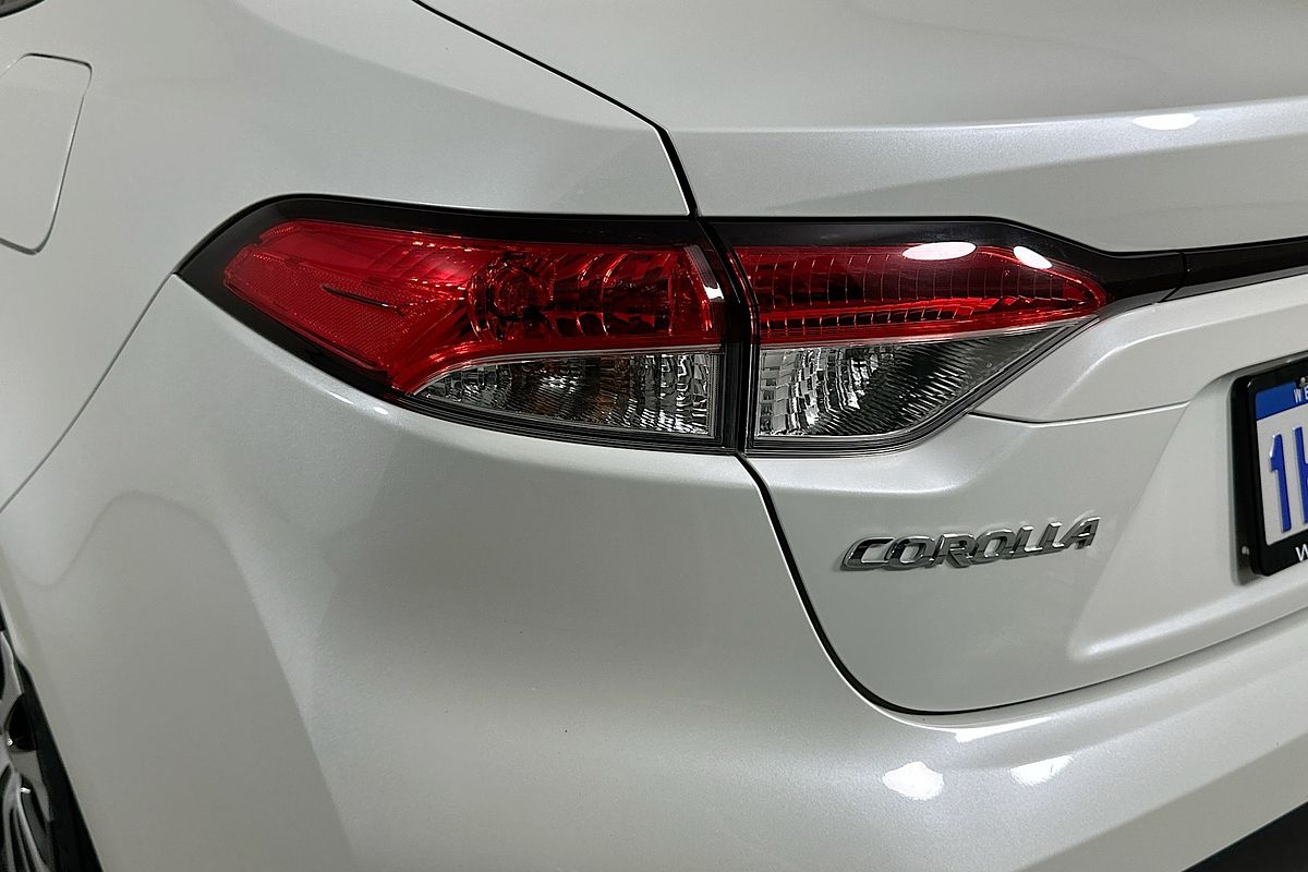 2021 Toyota COROLLA SX HYBRID ZWE211R