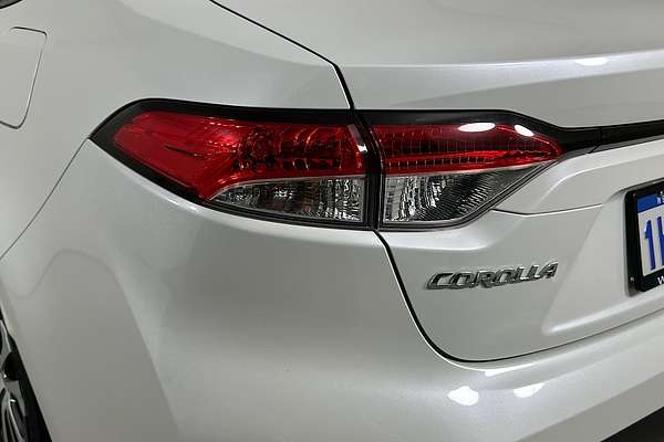 2021 Toyota COROLLA SX HYBRID ZWE211R