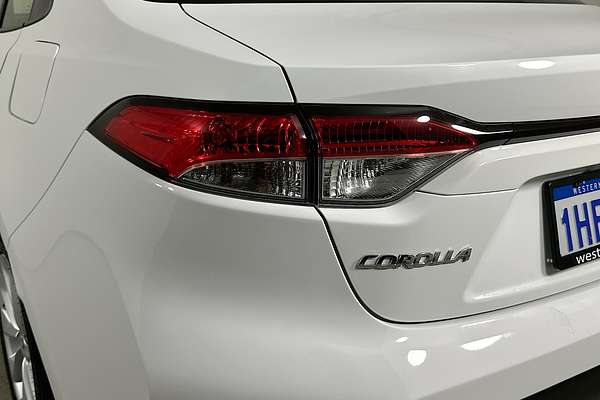 2021 Toyota COROLLA ASCENT SPORT MZEA12R