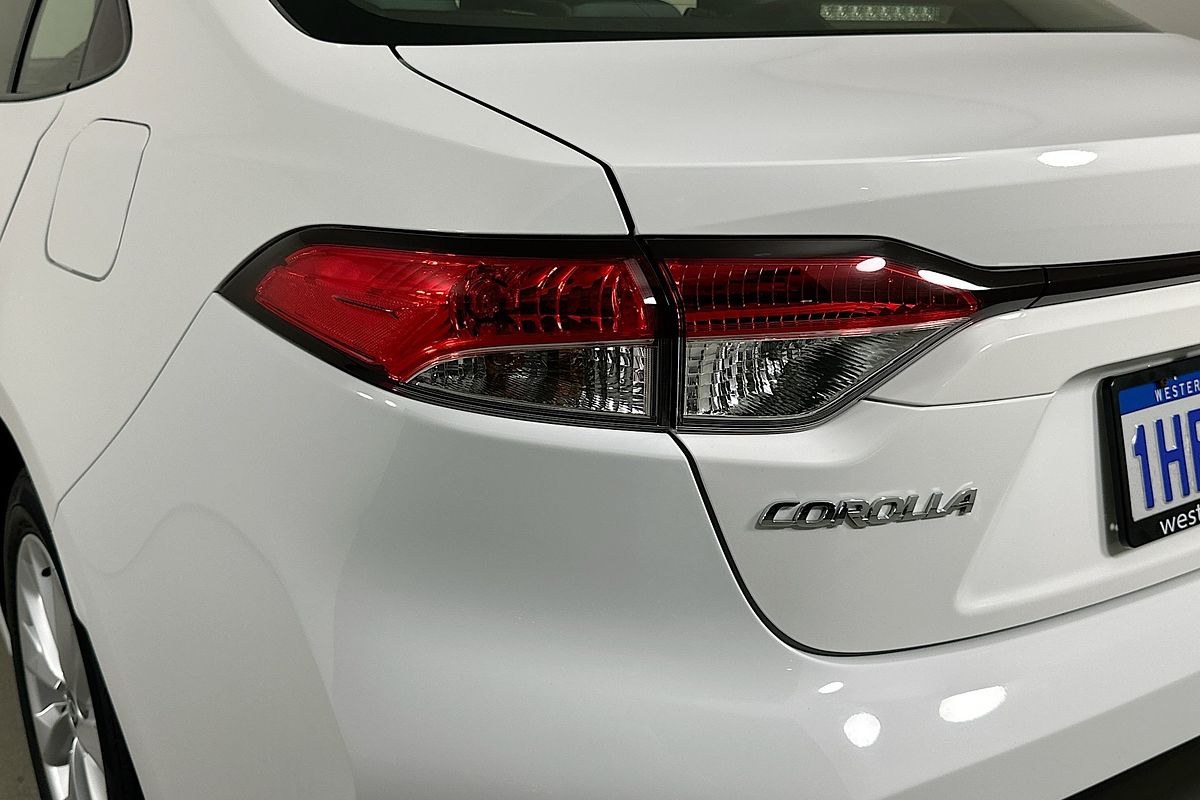 2021 Toyota COROLLA ASCENT SPORT MZEA12R