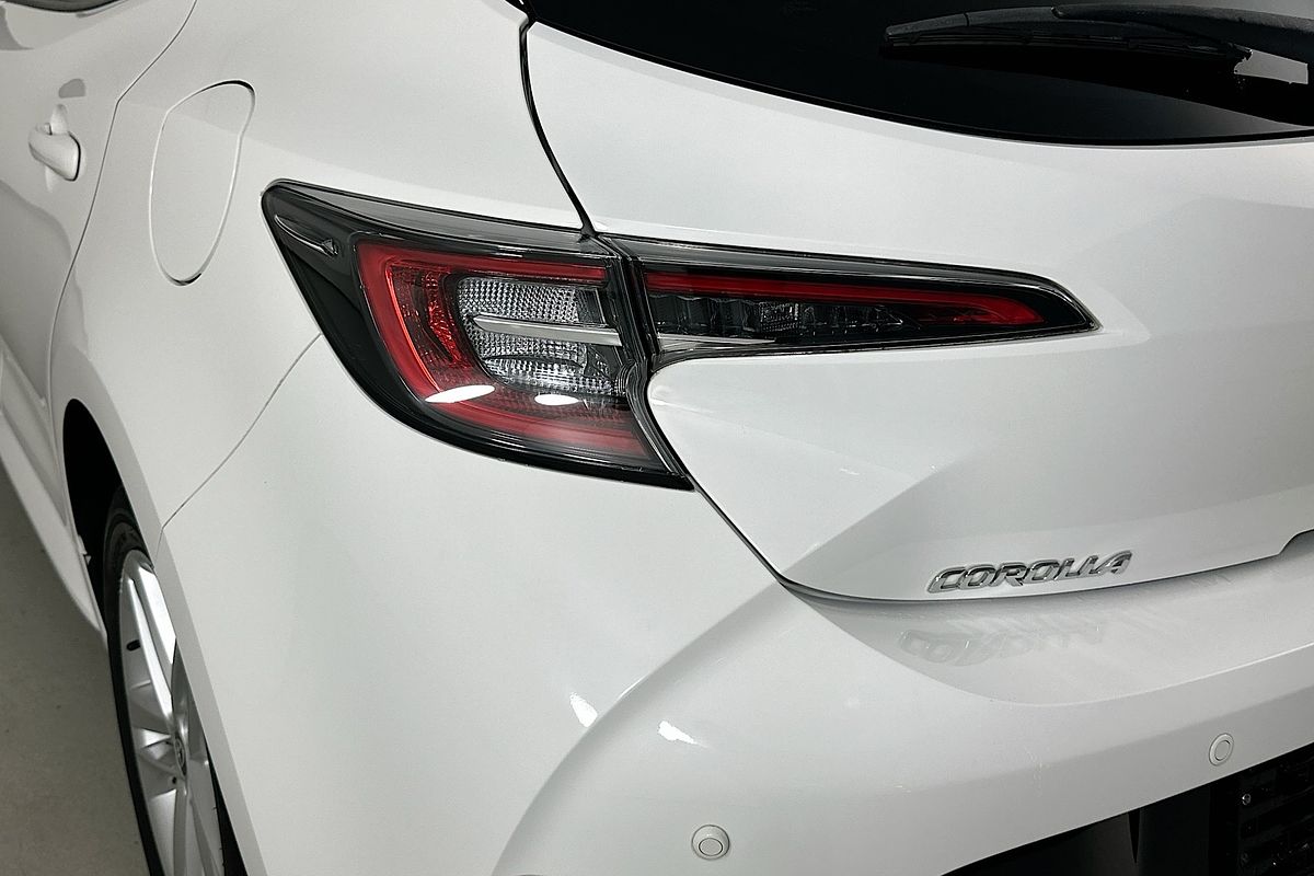 2020 Toyota COROLLA ASCENT SPORT HYBRID ZWE211R
