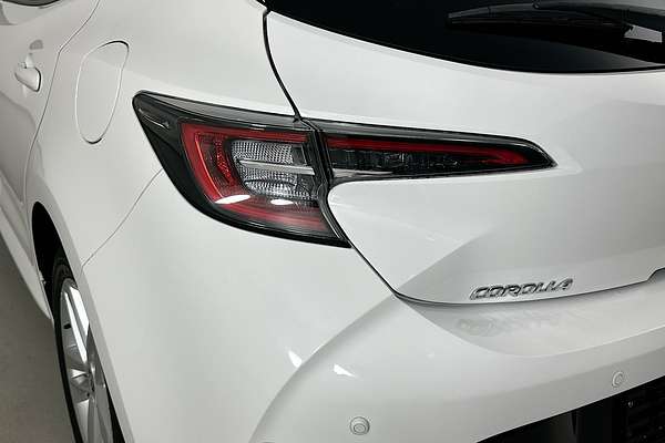 2020 Toyota COROLLA ASCENT SPORT HYBRID ZWE211R