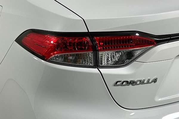 2022 Toyota COROLLA ASCENT SPORT HYBRID ZWE219R