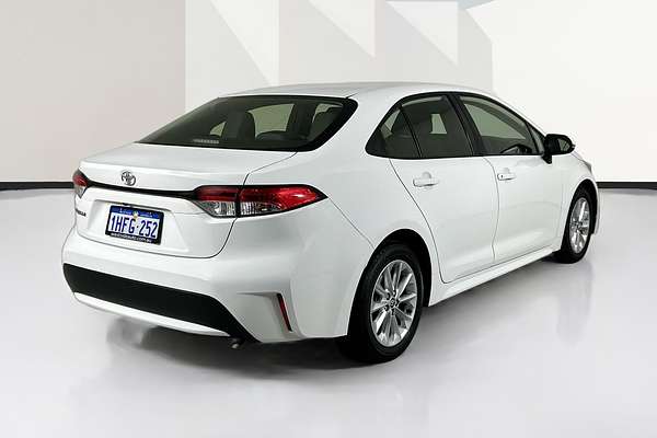 2021 Toyota COROLLA ASCENT SPORT MZEA12R