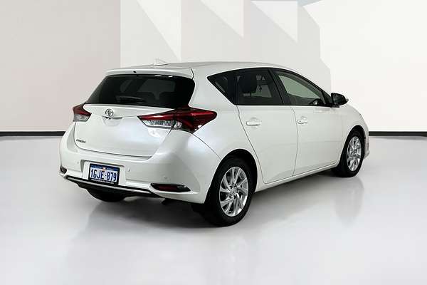 2017 Toyota COROLLA Ascent Sport ZRE182R