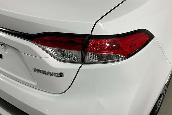 2020 Toyota COROLLA ASCENT SPORT HYBRID ZWE211R